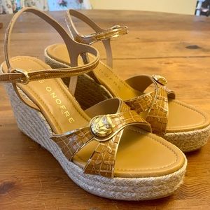 Luis Onofre Wedge Sandals w Gold Lion